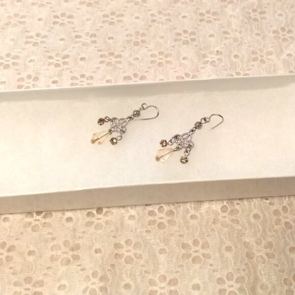 Vintage NEW Light Yellow Beads Silver Tone Dangle Drop Earrings - Picture 5 of 6